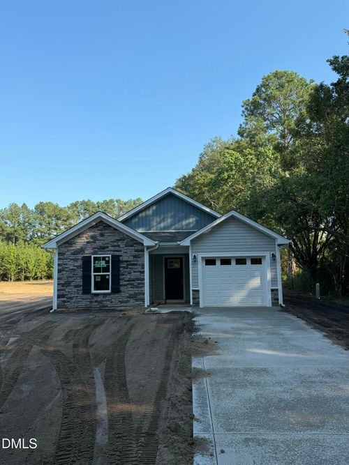 310 E Howard Street, Roseboro, NC, 28382 | Card Image