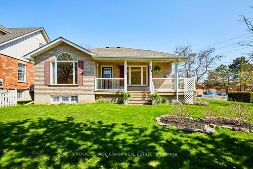 519 Alma St, Port Perry, ON, L9L1R5 | Card Image