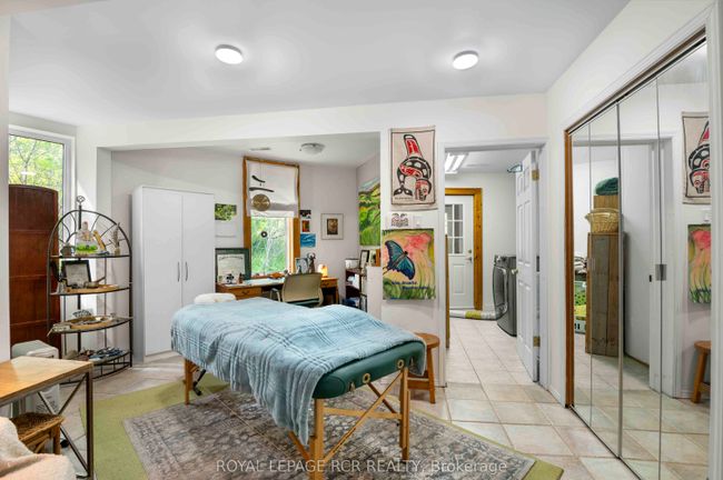 487151 Side Rd, House other with 8 bedrooms, 4 bathrooms and 15 parking in Mono ON | Image 16