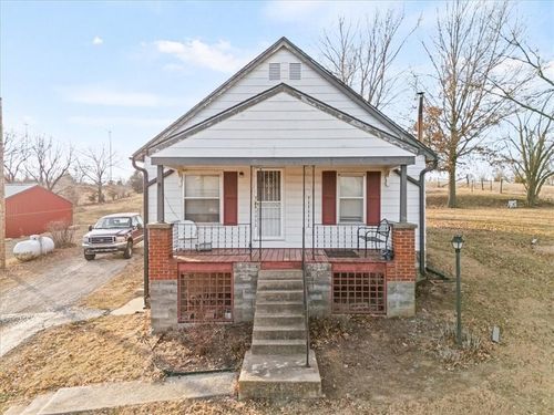 100 N 94th St, Edwardsville, KS, 66111-1409 | Card Image