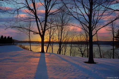 41 Grinnell St, Rhinecliff, NY, 12574-7008 | Card Image