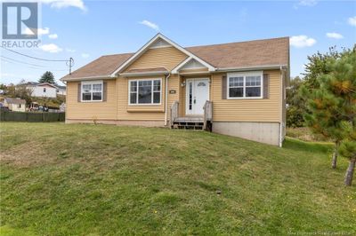 164 Leandre St, House other with 5 bedrooms, 2 bathrooms and null parking in Memramcook NB | Image 1