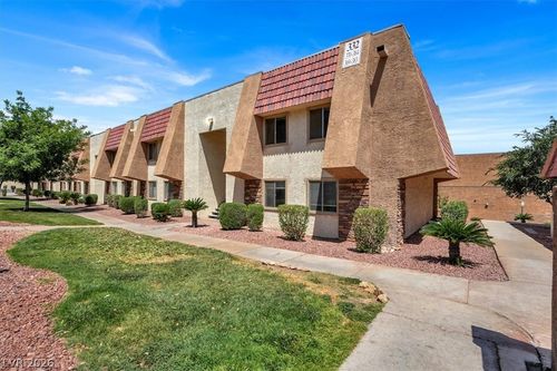 unit-383-5493 Indian River Dr, Las Vegas, NV, 89103-8712 | Card Image