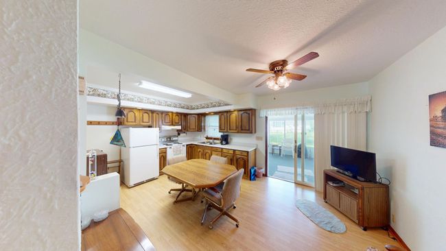 Kitchen/Dining Area | Image 6