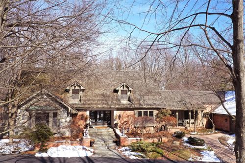 32870 Bingham Ln, Bingham Farms, MI, 48025-2416 | Card Image