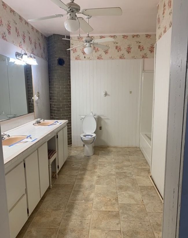 1507 N Avenue E, House other with 4 bedrooms, 3 bathrooms and null parking in Haskell TX | Image 8