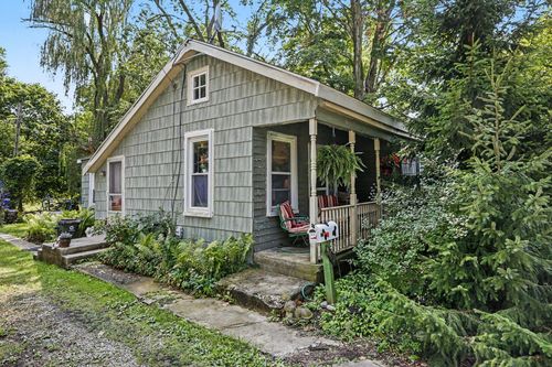 119 Madison St, Chelsea, MI, 48118-1109 | Card Image