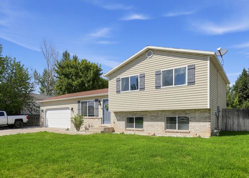 352 W 850 N, Springville, UT, 84663-1266 | Card Image
