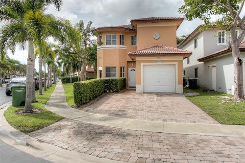 4126 Ne 11th Dr, HOMESTEAD, FL, 33033-5595 | Card Image