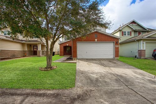2666 Skyview Downs Dr, Houston, TX, 77047-6822 | Card Image