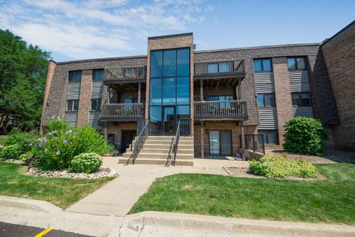 n-3-1420 Stonebridge Cir, Wheaton, IL, 60189-7191 | Card Image