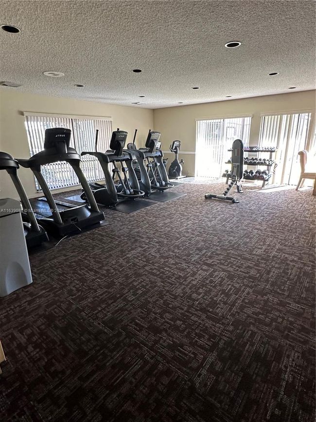 APT-202 - 6701 N University Dr, Condo with 2 bedrooms, 2 bathrooms and null parking in Tamarac FL | Image 18