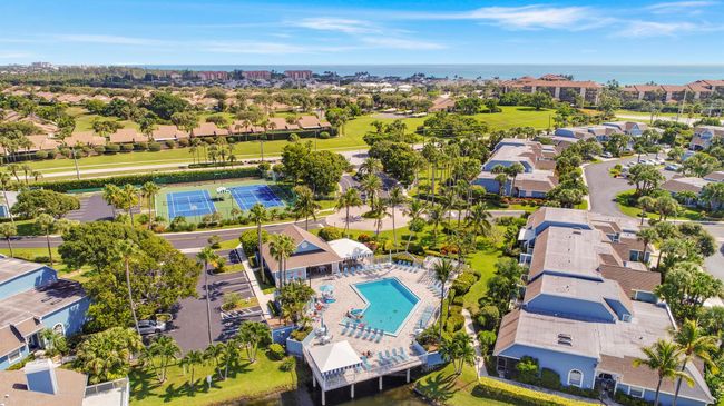 111 Ocean Dunes Cir, Condo with 2 bedrooms, 3 bathrooms and null parking in Jupiter FL | Image 19