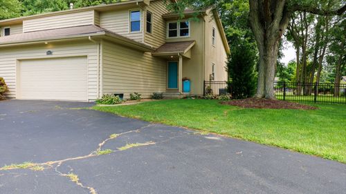 0-8662 Oakmont Rd, Bloomington, IL, 61705-9005 | Card Image