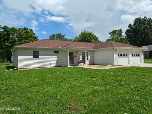 909 Golden Ave, Golden City, MO, 64748-8131 | Card Image