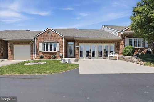 117-352 Sunbrook Ln, HAGERSTOWN, MD, 21742-4111 | Card Image