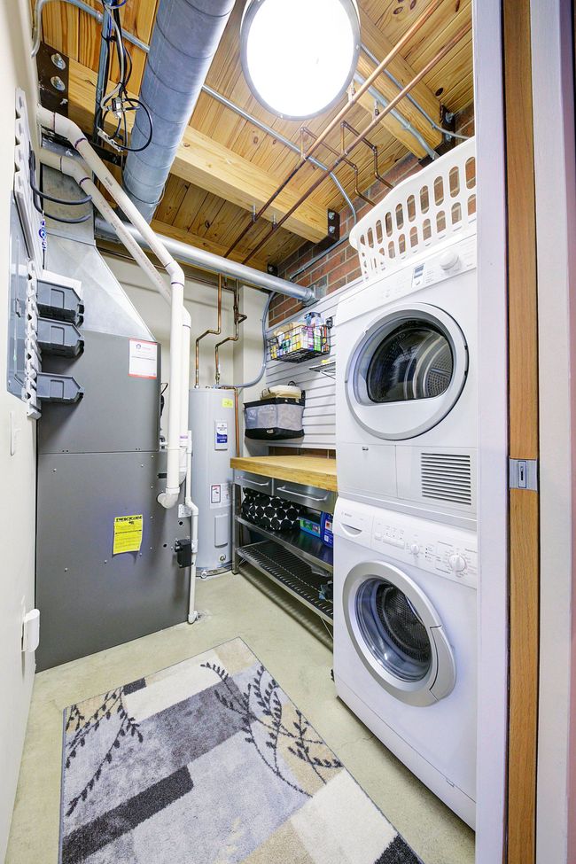 Laundry Room | Image 37