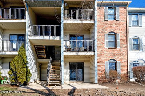 498-41 Voscek Ct, Lawrence, NJ, 08648-2647 | Card Image