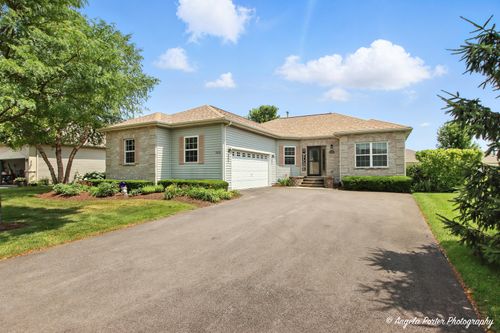 908 Monroe Ave, McHenry, IL, 60050-2439 | Card Image