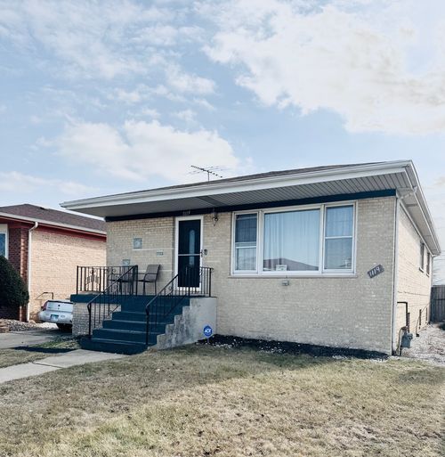 1119 Lucas St, Calumet City, IL, 60409-2407 | Card Image