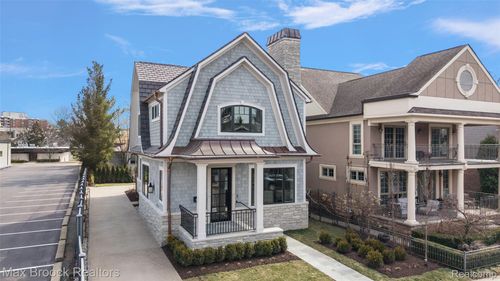 535 Henrietta St, Birmingham, MI, 48009-1452 | Card Image