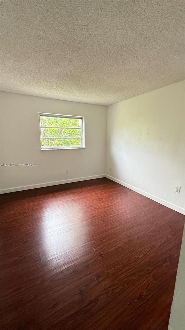 APT-412 - 3860 Ne 170 Th St, Condo with 2 bedrooms, 2 bathrooms and null parking in North Miami Beach FL | Image 13