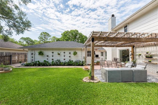 2802 Bernadette Ln, House other with 5 bedrooms, 4 bathrooms and 3 parking in Houston TX | Image 43