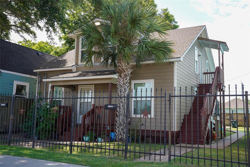1-2812 Avenue M, Galveston, TX, 77550-5353 | Card Image
