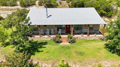 1079 County Road 357, Utopia, TX, 78884 | Card Image