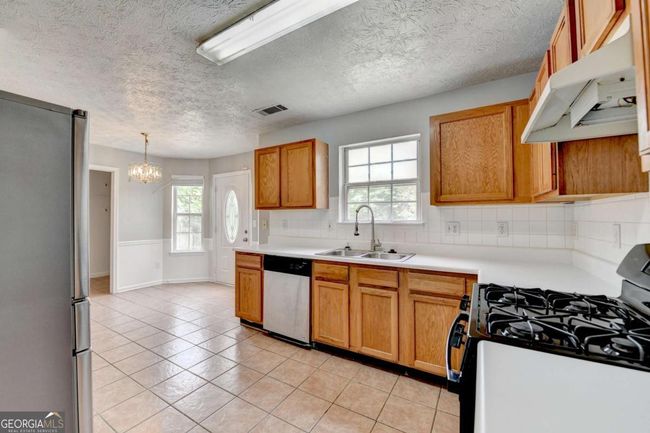 2355 Glen Chase Ln, House other with 3 bedrooms, 3 bathrooms and 4 parking in Lawrenceville GA | Image 19