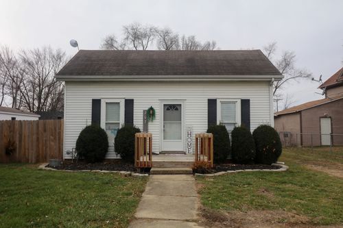 207 S Kenney Street, Kenney, IL, 61749 | Card Image