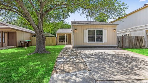 2823 Ash Field Dr, San Antonio, TX, 78245-2687 | Card Image
