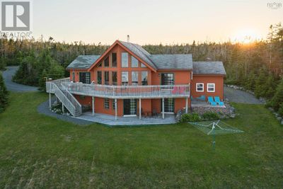 2932 Cape Gegogan Rd, House other with 7 bedrooms, 3 bathrooms and null parking in Goldenville NS | Image 3