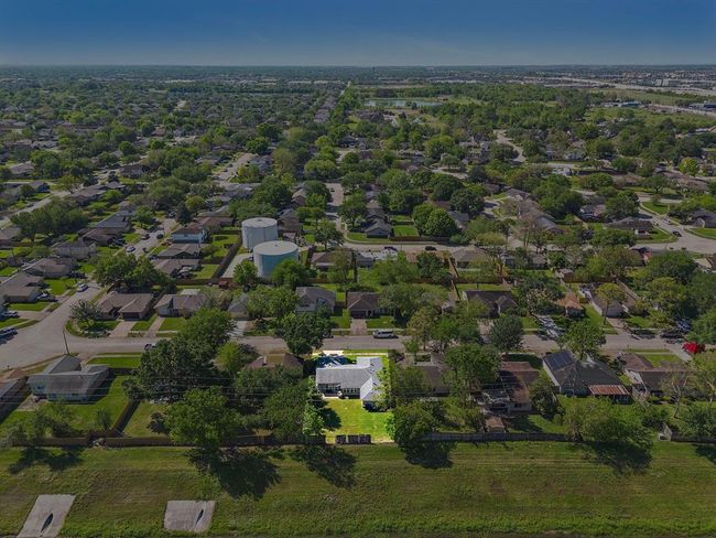 2803 N Brompton Drive, House other with 3 bedrooms, 2 bathrooms and 2 parking in Pearland TX | Image 21