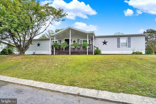 14 Spruce Ln, MANCHESTER, PA, 17345-1320 | Card Image