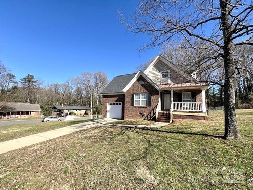 712 Kingman Dr, Charlotte, NC, 28217-2411 | Card Image
