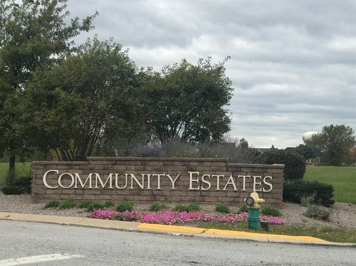 10419 Allison Rd, Munster, IN, 46321-4189 | Card Image