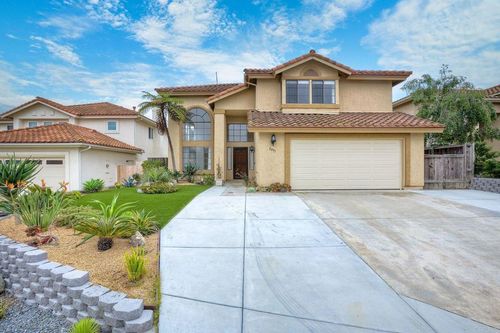 2091 Sequoia Crst, Vista, CA, 92081-7333 | Card Image
