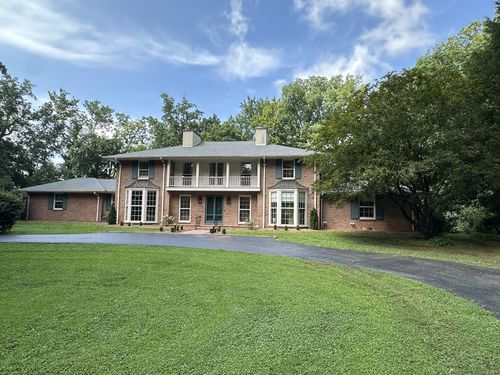 506 Deepwood Dr, Hopkinsville, KY, 42240-1224 | Card Image