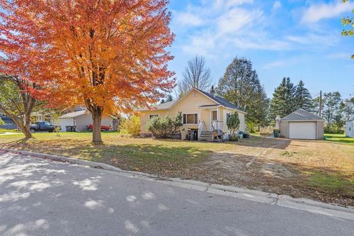 303 Lorrain St, Milroy, MN, 56263-6001 | Card Image