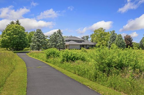 N1825 Townhall Road, WALWORTH, WI, 53184 | Card Image