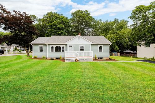 65 Harrop Ave, Warwick, RI, 02886-7213 | Card Image