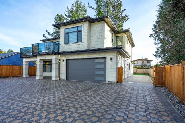 32028 Scott Avenue, House other with 7 bedrooms, 5 bathrooms and 10 parking in Mission BC | Image 1