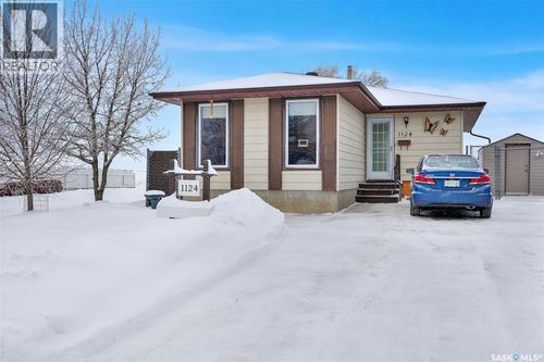 1124 Courtney St, Regina, SK, S4T7R8 | Card Image