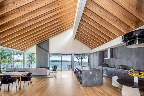 47L S Ferry Rd, Shelter Island, NY, 11964 | Card Image