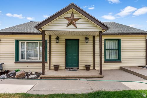 9547 N Canyon Rd, Cedar Hills, UT, 84062-9604 | Card Image