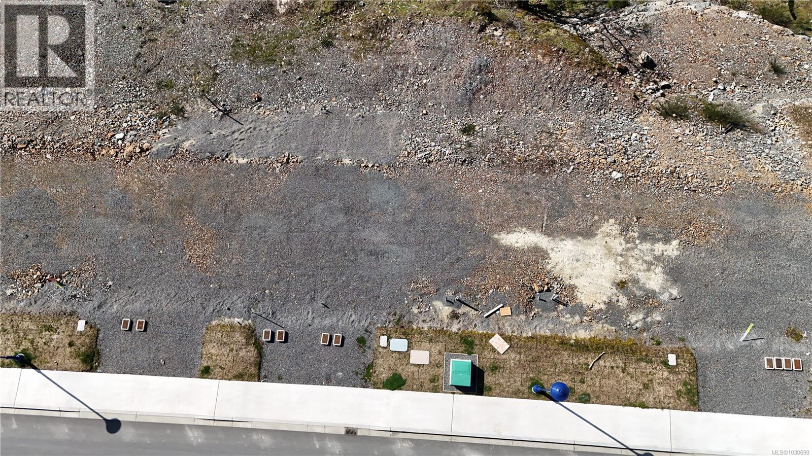 Land in Langford 3