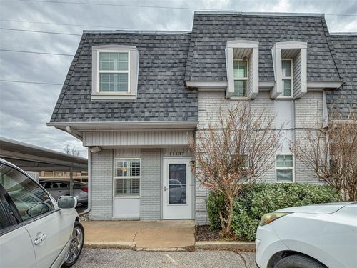 11437 N May Ave, Oklahoma City, OK, 73120-5809 | Card Image