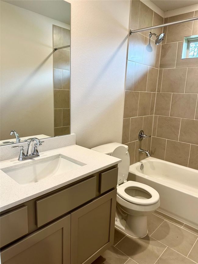 Full Bathroom; second floor | Image 20