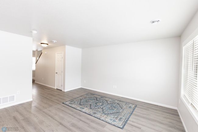 Living Room | Image 9